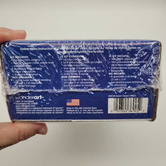 WONDER ART | soccer ball 8"x8" latch hook kit - Picture 3 of 3